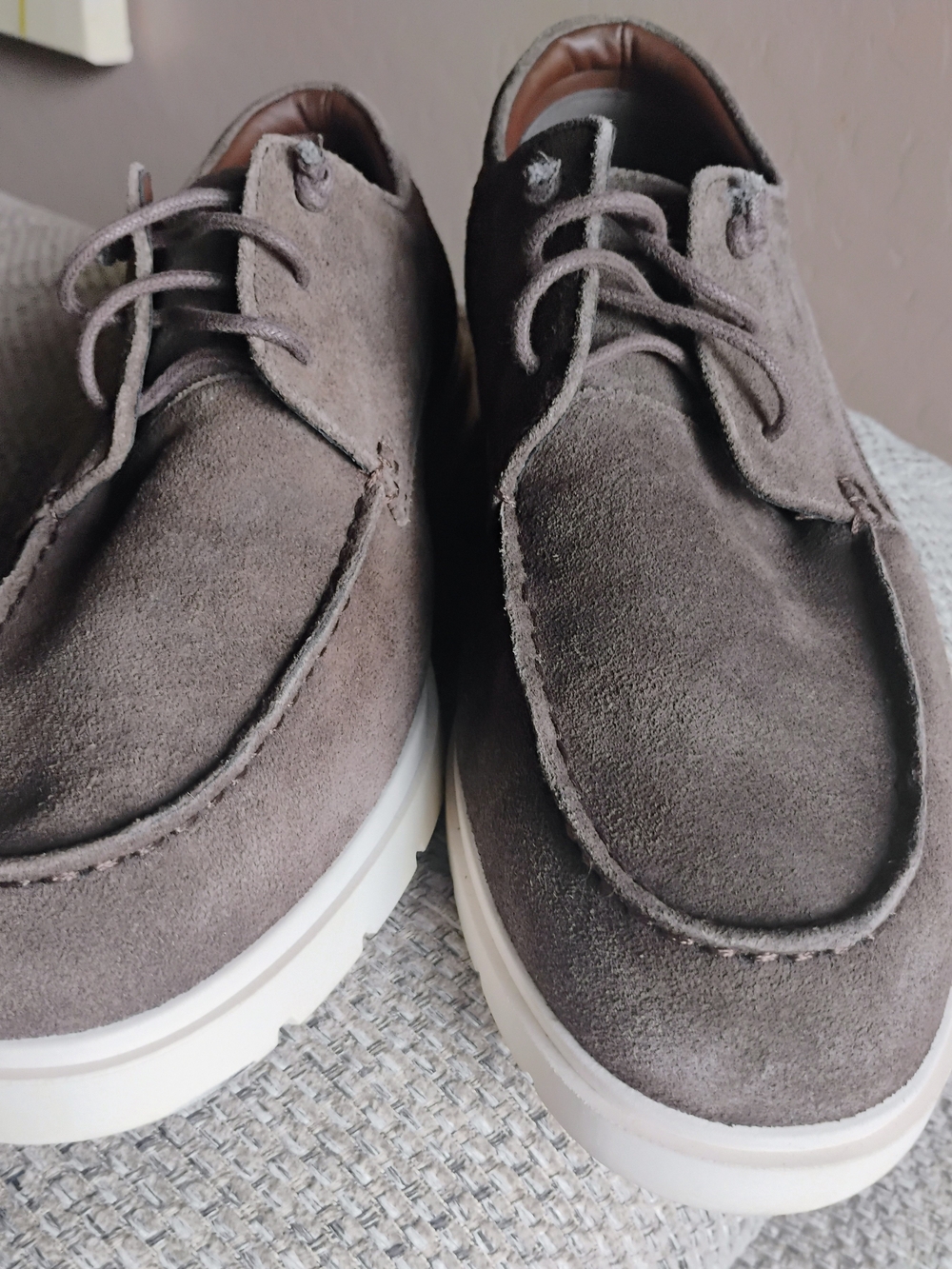 Nordstrom Ortholite Size 10 Men's Suede Derby Shoes in Gray with White Sole
